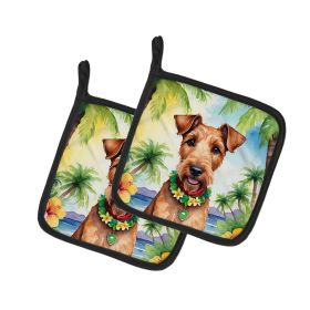 Irish Terrier Luau Pair of Pot Holders Kitchen Heat Resistant Pot Holders Sets Oven Hot Pads for Cooking Baking BBQ, 7 1/2 x 7 1/2
